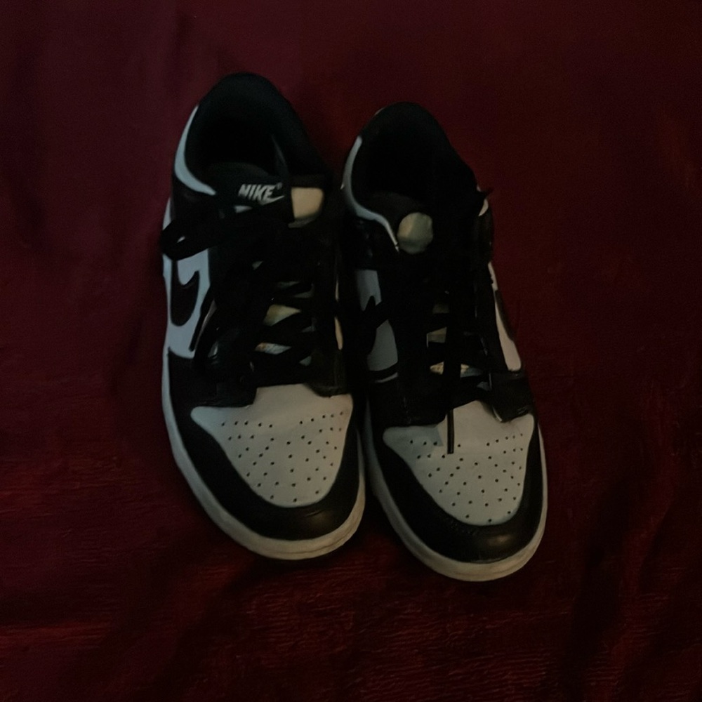 Nike Panda Dunks
